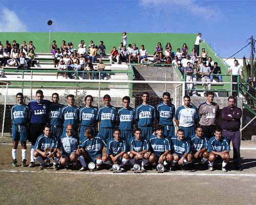 El equipo durante la presentación en el campo de El Pinar.